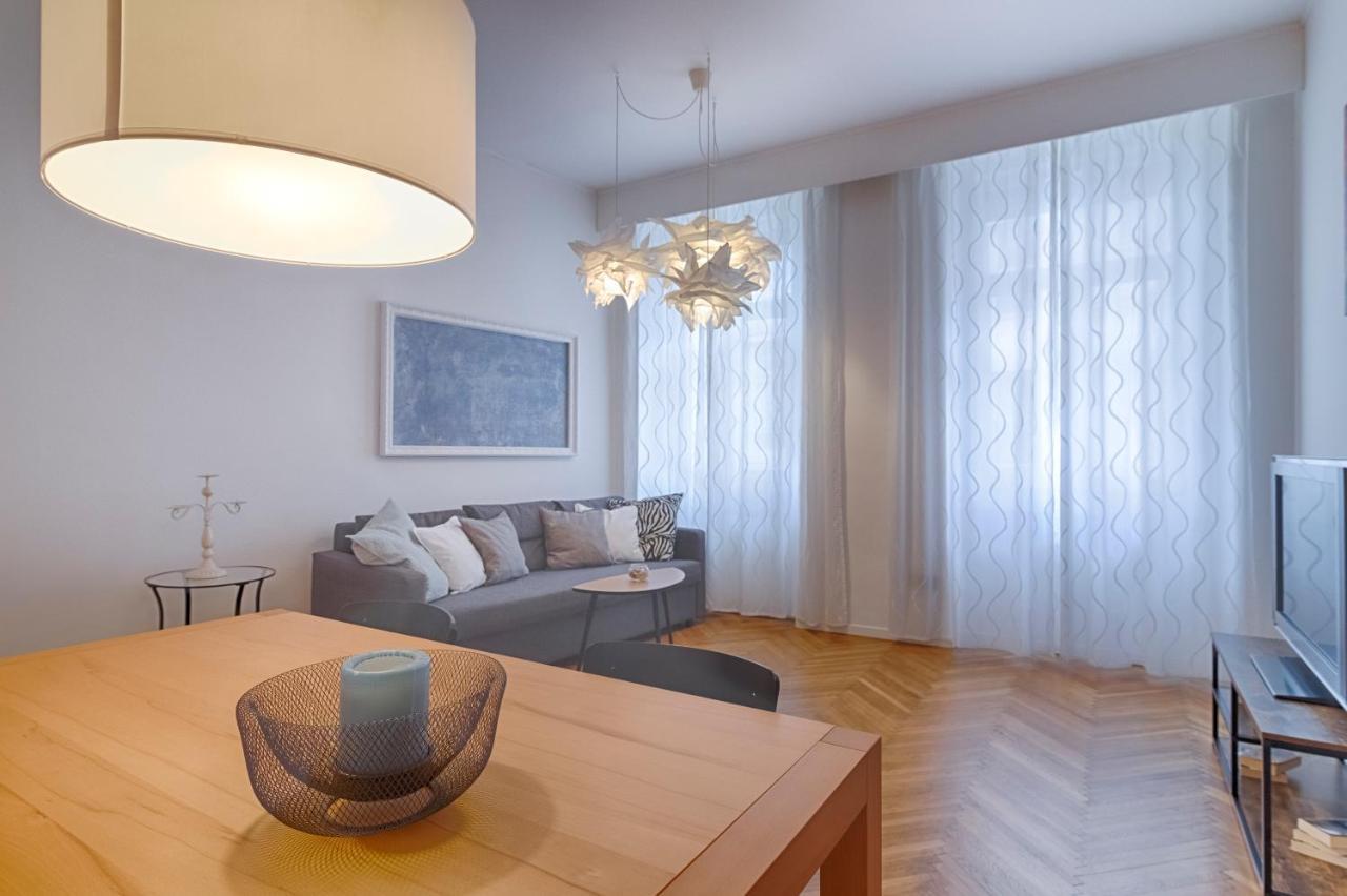 Mihaela Apartment - Charme Near The Station Trieste Dış mekan fotoğraf